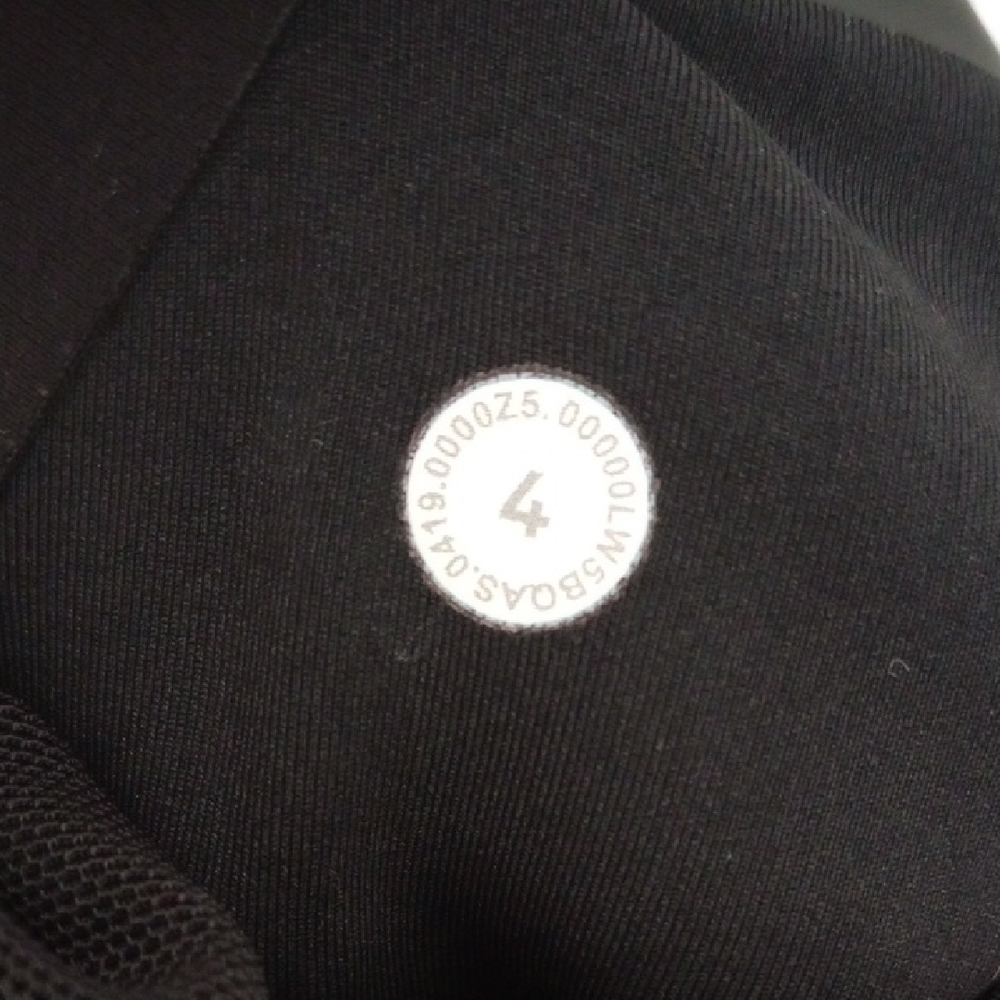 Lululemon Black High-Rise Yoga Pants - Picture 7 of 9